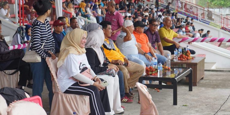 Penjabat Bupati Raden Najmi Nonton Langsung Gubernur Cup 2025, Muaro Jambi Vs Tanjab Timur