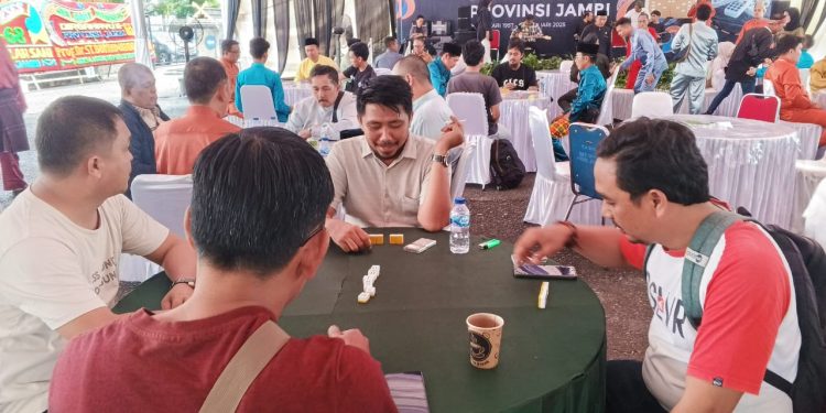 Jurnalis Mendominasi Juara Turnamen Domino HUT Jambi Ke-68