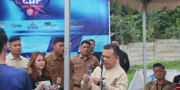 Gubernur Al Haris Buka Pertandingan Mini Soccer Piala Gubernur 2025