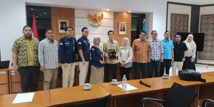 Tindaklanjuti Hasil Audiensi Bersama Asosiasi Tenaga Honorer, Komisi I DPRD Jambi Konsultasi ke BKN