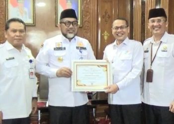 Pemprov Jambi Terima Penghargaan dari BPS Provinsi Jambi