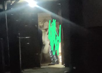 Iwan Pembeli Timah Illegal Terang-terangan Lakukan Aktivitas di Pinggir Jalan