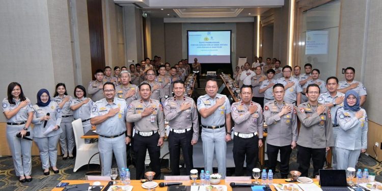 Jasa Raharja dan Polri Perpanjang Kerja Sama di Bidang Transportasi dan Pelayanan Santunan