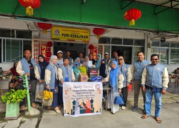 Alumni SMPN 1 Batam Angkatan Pertama 89″ Gelar Bakti Sosial ke Panti Asuhan dan Panti Jompo