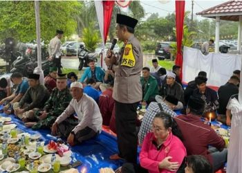 Bupati Sarolangun H.Hurmin Sempatkan Hadir Buka Puasa Bersama Kapolres Sarolangun