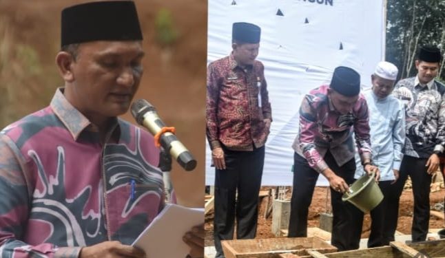Peletakan Batu Pertama Pembangunan. Rumah Sehat Oleh Bupati Sarolangun