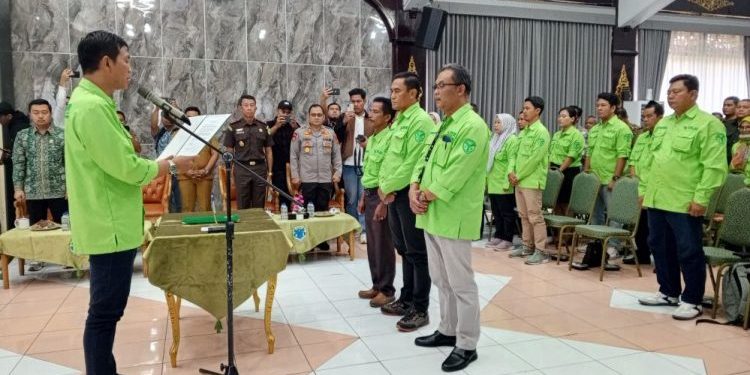 Kukuhkan Forum TJSLBU, Bupati Fadhil Berharap Dapat Selaras dengan Program Pemkab Batang Hari