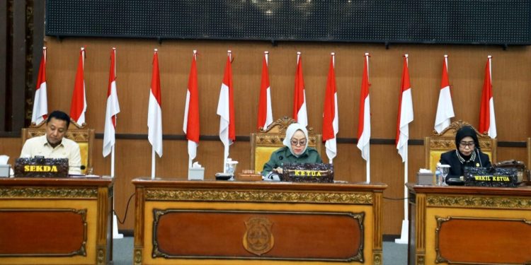 Fraksi DPRD Tanjabtimur Sampaikan Pandangan Umum terhadap LKPJ Bupati Tahun 2024