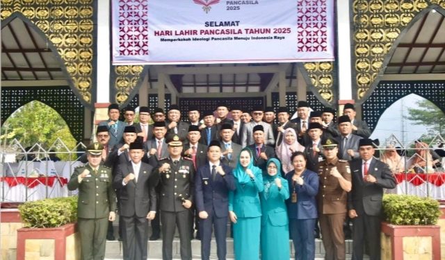 Dihadiri Wabup Gerry Trisatwika, Kapolres Sarolangun irup Peringatan Hari Lahir Pancasila
