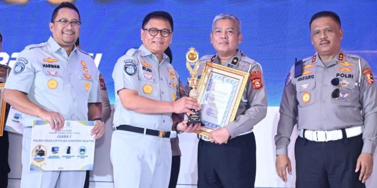 Jasa Raharja dan Korlantas Polri Serahkan IRSMS Award kepada Polda dan Polres yang Sigap Melaporkan Kecelakaan
