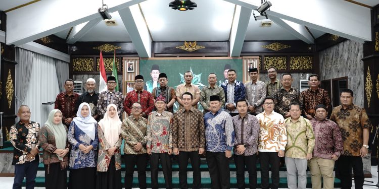 Kenal Pamit Ketua Pengadilan Agama Muara Bulian bersama Pemerintah Kabupaten Batang Hari