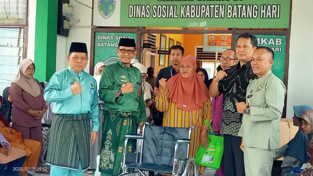 Pemkab Batang Hari Berikan Bantuan Centra Budi Perkasa Palembang Tri Wulan II
