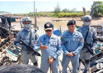 Bakamla RI Tertibkan Aktivitas Tambang Timah di Perairan Tempilang Bangka Barat