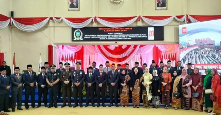 DPRD Kabupaten Sarolangun mengelar Paripurna dan Mendengarkan Pidato Presiden RI Prabowo Subianto