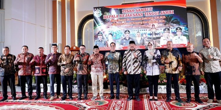Bupati Batang Hari Hadiri Pisah Sambut Kajati Jambi, Wujud Sinergi Antar Pimpinan Daerah