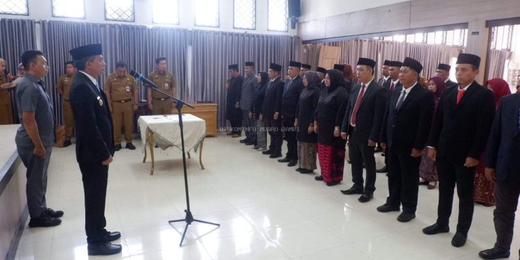 Wakil Bupati Junaidi H. Mahir Lantik 28 Pejabat Fungsional di Lingkungan Pemkab Muaro Jambi