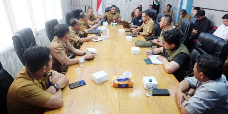 Sekda Budhi Hartoni Sambut Kunjungan Tim Penilai Adipura Provinsi Jambi dan Tim Pembina Pengelolaan Sampao KLH