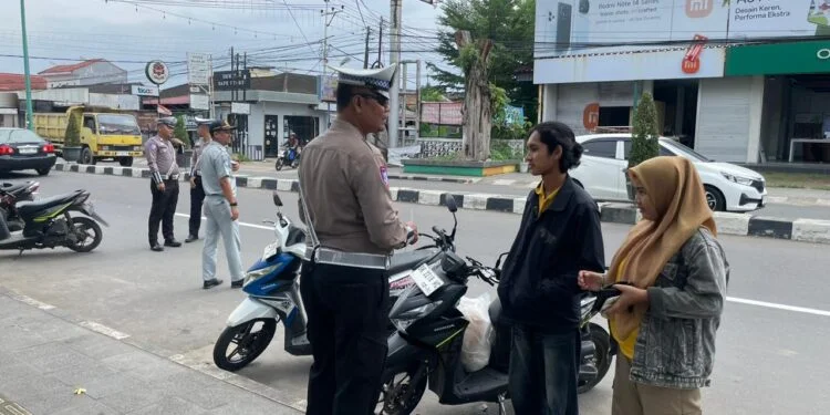 Operasi Gabungan Jasa Raharja dan Polda Jambi Tertibkan Kendaraan di Sejumlah Titik Kota Jambi
