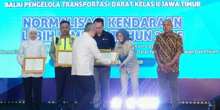 Dukung Target Zero ODOL 2027, Jasa Raharja Terima Penghargaan dari Kementerian Perhubungan Bitnews.id by Bitnews.id  19 Desember 2025 in Nasional