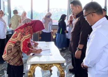 Teken MoU dengan Perbankan, Bupati M. Syukur Optimalkan Sumber Pendapatan Daerah