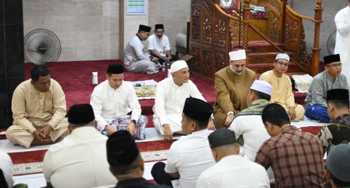 Pemkab Sarolangun Adakan Peringatan Isra’ Mi’raj dan Shubuh Akbar Bersama Syekh Ahmed Al-Sharif
