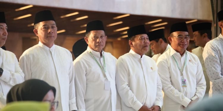 Dampingi Presiden Prabowo, Mendagri Hadiri Pengukuhan Pengurus MUI 2025–2030 