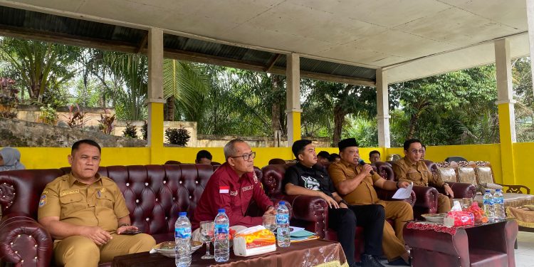 Sekda Merangin Zulhini Buka Musrenbang Dapil I di Renah Pembarap