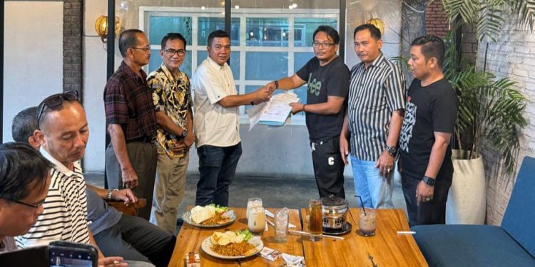 Polemik Akses Jalan Temui Titik Terang, Dr. Alparobi Kawal Hibah Tanah