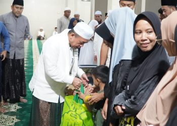 Safari Ramadhan di Pamenang, Gubernur Al Haris Ajak Perkuat Akhlak dan Peran Keluarga