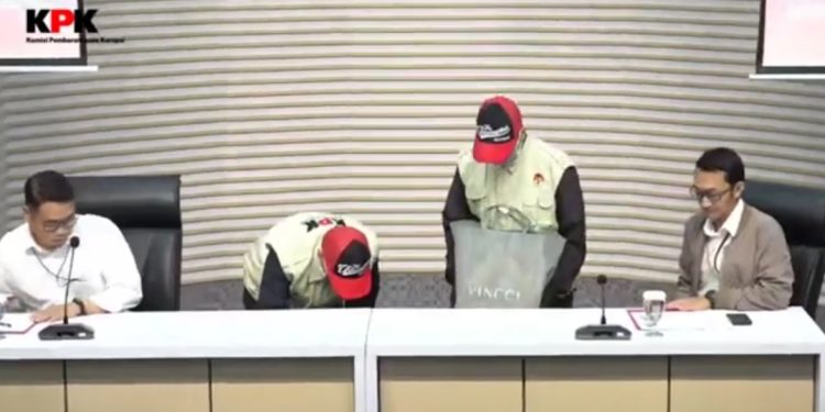 KPK Tetapkan Bupati dan Sekda Cilacap Tersangka Korupsi Pemerasan THR