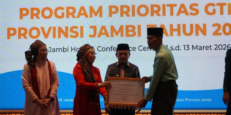 Gubernur Al Haris Perkuat SDM Guru di Koordinasi Prioritas GTK Jambi 2026