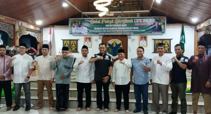 Buka Puasa Bersama Mitra Binaan Densus 88, Pemkab Batang Hari Perkuat Silaturahmi dan Pesan Persatuan