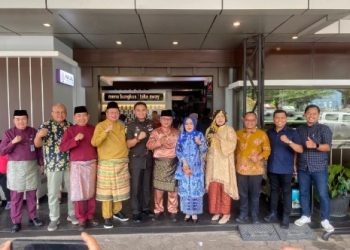 Ketua DPRD Muaro Jambi Aidi Hatta Hadiri Paripurna HUT Provinsi Jambi ke 69