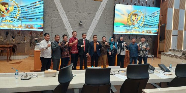 Komisi III DPRD Jambi Konsultasi ke Kementerian PU dan DPR RI soal Kerusakan Jalan Lintas Timur