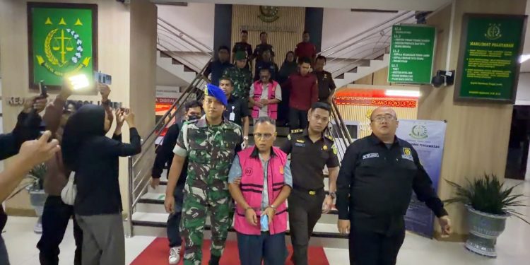 Kejati Jambi Tahan 2 Tersangka Kasus Korupsi Pengadaan Tanah Akses Jalan di Pelabuhan Ujung Jabung