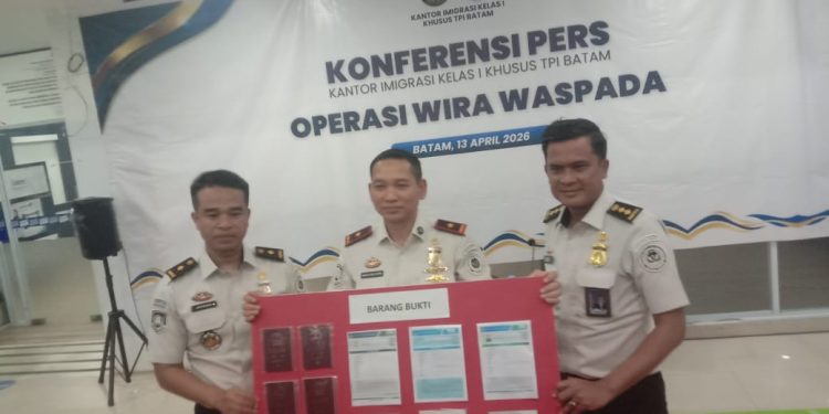 Operasi Wira Waspada 2026: Imigrasi Batam Amankan 6 WNA