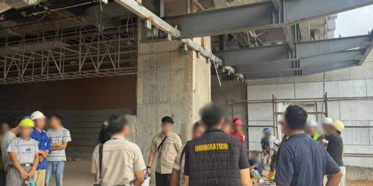 29 WNA China Terjaring Razia Imigrasi di Proyek Apartemen Mewah Batam