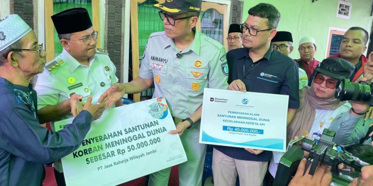 Gerak Cepat 1×24 Jam, PT Jasa Raharja Serahkan Santunan Rp50 Juta untuk Korban Kecelakaan Kereta di Bekasi Timur