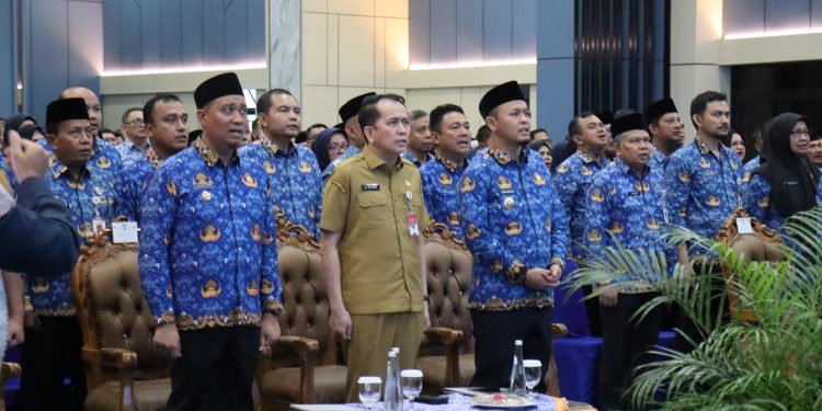 Dirjen Keuda Agus Fatoni, Minta D