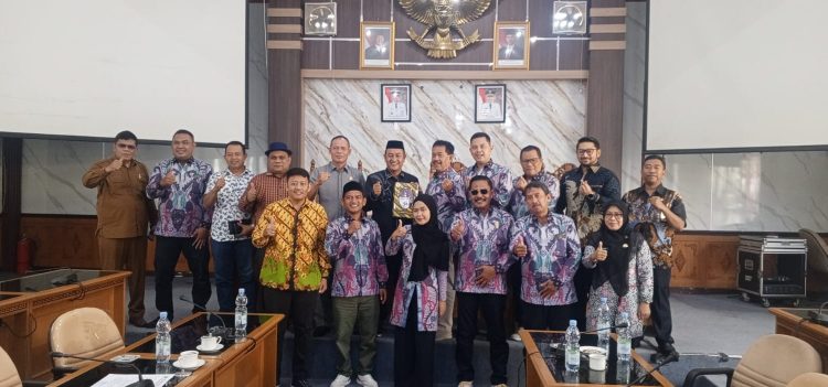 DPRD Pekalongan Studi Banding ke DPRD Muaro Jambi Bahas Pengelolaan Anggaran dan Tata Kelola AKD