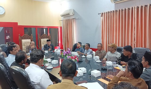 DPRD Muaro Jambi Fasilitasi Negosiasi FPKM, PT PMG Sepakati Komitmen 20% untuk Warga Ladang Panjang