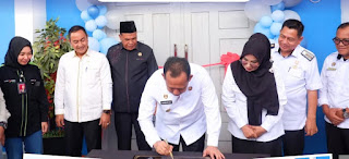 Wakil Ketua DPRD Wiranto Dampingi Bupati Resmikan GOR “RAJA” di Suko Awin Jaya