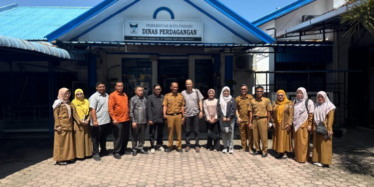 Komisi II DPRD Muaro Jambi Studi Banding ke Padang, Kandaskan Strategi Pengembangan UMKM