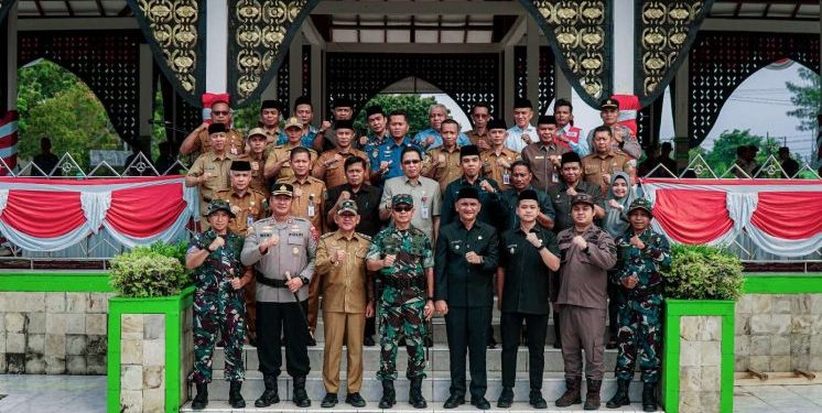 Bupati Hurmin dampingi Danrem 420/Gapu Resmikan Karya Bakti Skala Besar TNI di Sarolangun
