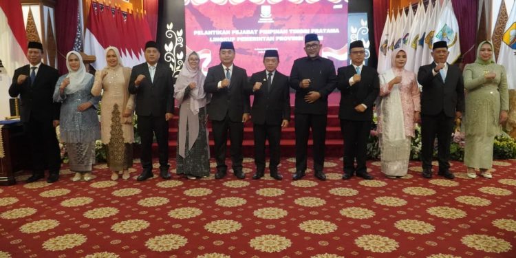 Gubernur Al Haris Lantik 5 Pejabat Pimpinan Tinggi Pratama, Tekankan Penguatan Kinerja