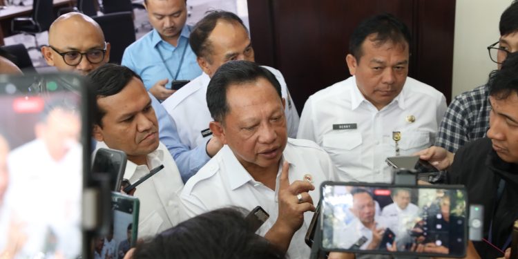 Menteri Dalam Negeri Tito siapkan Tiga Langkah sebagai Solusi Operasional Gaji Pegawai Pemda