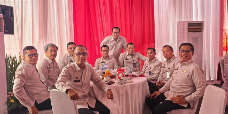 Kemerdekaan, Kesehatan dan Tembok Penjara