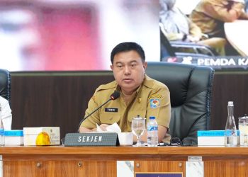 Sekjen Kemendagri Tomsi Tohir Minta Daerah Segera Intervensi Kenaikan Harga Beras 