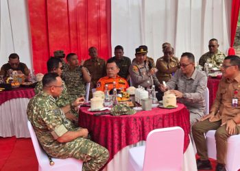 Waka II DPRD Muaro Jambi Jurjani Dampingi Kunker Pangdam XX/TIB, Tinjau Jembatan dan Sumur Bor di Sungai Bertam