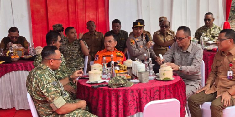 Waka II DPRD Muaro Jambi Jurjani Dampingi Kunker Pangdam XX/TIB, Tinjau Jembatan dan Sumur Bor di Sungai Bertam